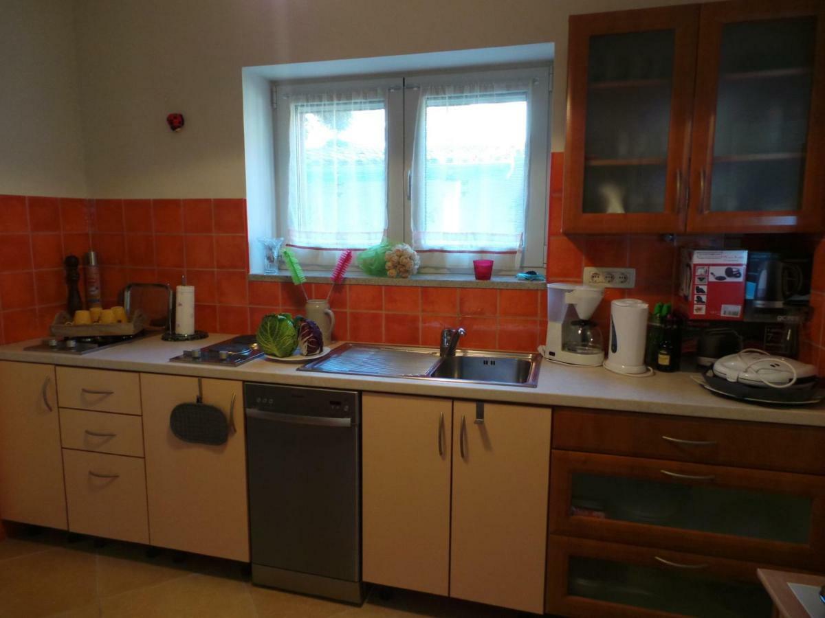 Apartments Rita 로브란 외부 사진